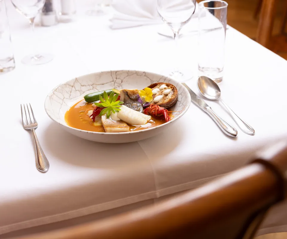 Gedeckter Tisch in der Stube