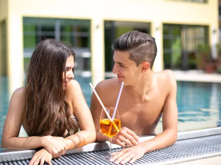 Hotel mit Pool im Salzburger Land Sport und Erholung im 4 Sterne Brückenwirt